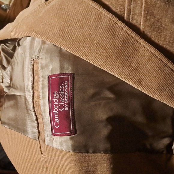 VINTAGE MEN'S Cambridge Classics by Mervyn's Corduroy blazer - Picture 3 of 3